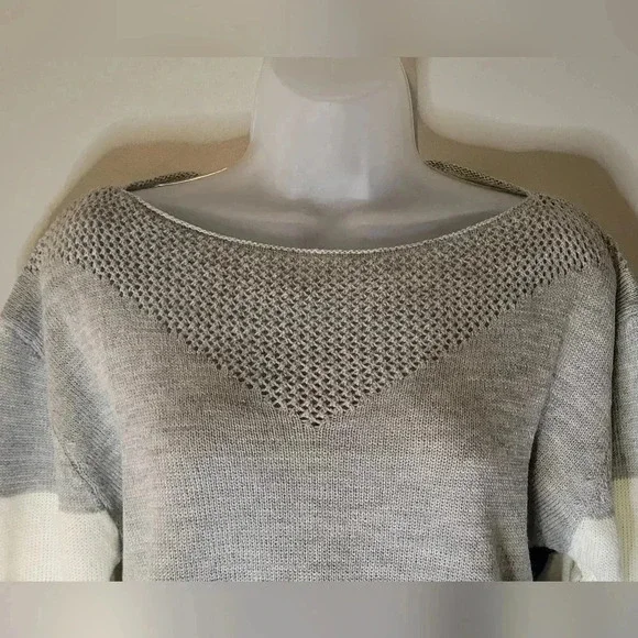 NWOT Scoop neck sweater, gray, Ivory & black sweater, womens size Large - Picture 3 of 6